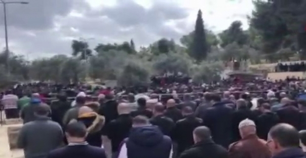 Mescid-i Aksa’da 40 bin kişilik gıyabi cenaze namazı