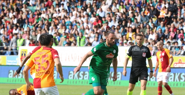 Galatasaray uzatmalarda kazandı