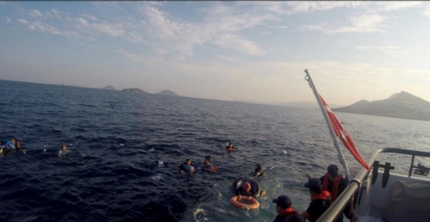 Batan teknede 12 kişinin cesedine ulaşıldı