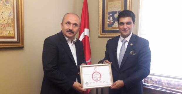 Eyüp Aytekin mazbatasını aldı