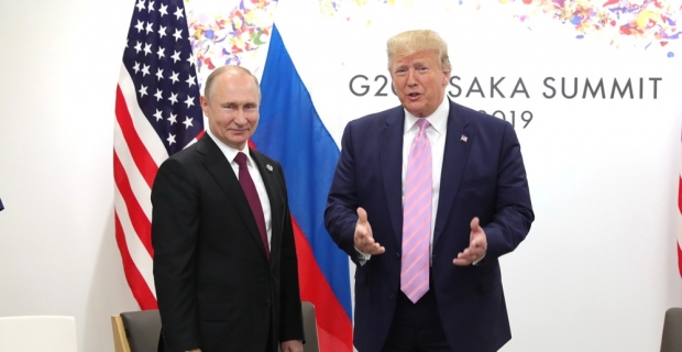 Putin ve Trump bir araya geldi