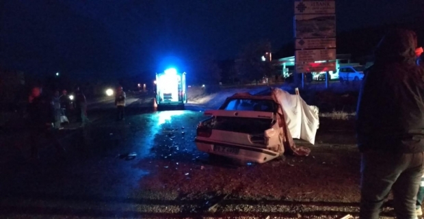 Bursa’da feci kaza: 2 ölü, 2 yaralı