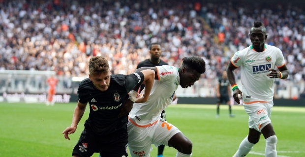 Süper Lig: Beşiktaş: 2 - Aytemiz Alanyaspor: 0 (Maç sonucu)