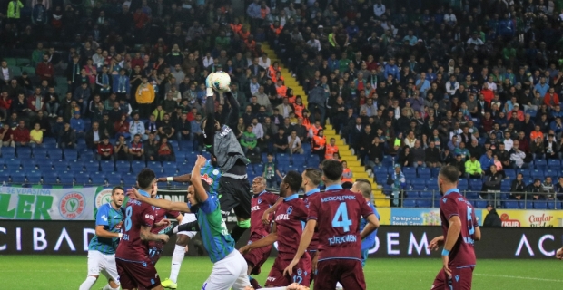 Süper Lig: Çaykur Rizespor: 1 - Trabzonspor: 2 (Maç sonucu)