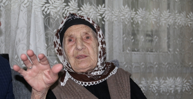 107 yaşındaki Emine nine uzun yaşamanın formülünü açıkladı