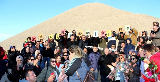 Büyükelçi Berger, Nemrut Dağı’nda romantik evlilik teklifine tanık oldu