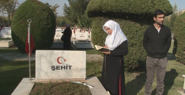 HDP önünde evlat nöbeti tutan ailelerden Kara Şehitliği’ne ziyaret