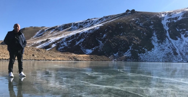 Sıcaklık eksi 17’yi gördü, göller buz pistine dönüştü