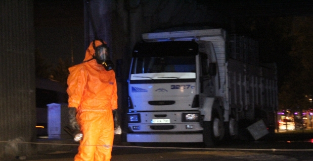 Yoldan geçenler kokuyu fark etti, ekipler harekete geçti