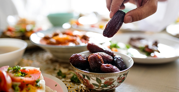 Ramazanda iftar ve sahurda sağlık için dikkat edilmesi gereken 10 madde