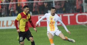 Galatasaray zirve takibini sürdürdü