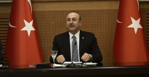 Bakan Çavuşoğlu uyardı: "Şımarık çocuğunuza sahip çıkın"