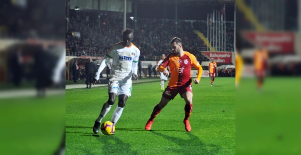 Spor Toto Süper Lig'de Galatasaray Alanyaspor’a takıldı