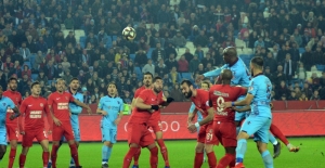 Ziraat Türkiye Kupası'nda Trabzonspor turu rövanşa bıraktı