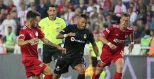 Beşiktaş'ı Süper Lig'de Sivasspor çarptı: 3-0