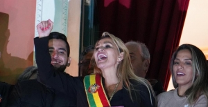 Bolivya’da Evo Morales’in yerine geçici devlet başkanı muhalif senatör Jeanine Anez oldu