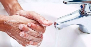 "Her el yıkama sonrası derinin kuruluğunu önlemek amacıyla nemlendirici kullanın"