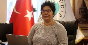 Prof. Dr. Gökben Hızlı Sayar: Kuvvetli mizah anlayışı ruh sağlığını olumlu etkiliyor, yıkıcı mizah zarar verir