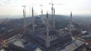 Çamlıca Camii’nde son durum havadan görüntülendi