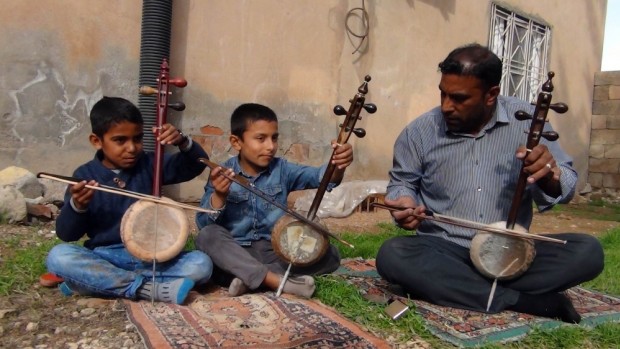 Mardin’de yaşayan kemençeci aile