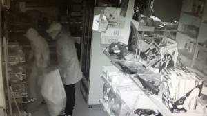 Tekirdağ Çerkezköy'de market hırsızlığı kameraya yansıdı