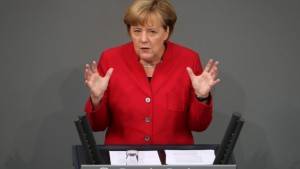 Merkel’in Türkiye çözümü: Görüşmeler kesilmesin ama...